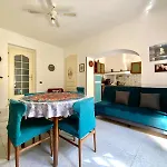 Aragoniteazzurra Casa * 고네사