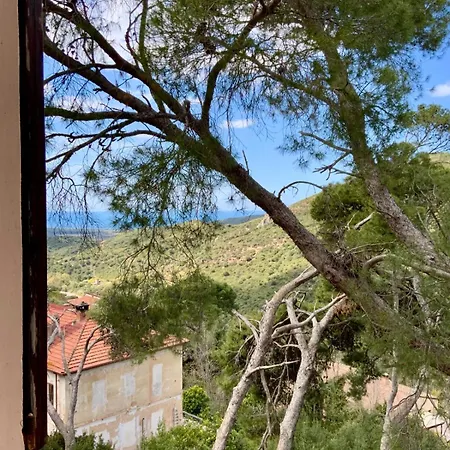 Holiday home Aragoniteazzurra Casa