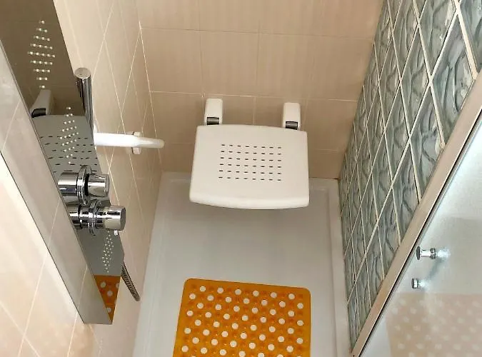 Aragoniteazzurra Casa * غونيسا