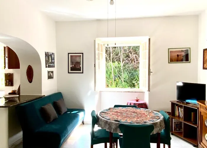 Aragoniteazzurra Casa بيت للعطل